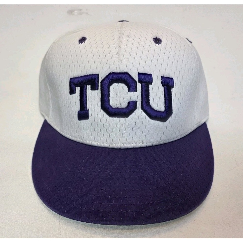 NEW TCU Horned Frogs Breathable Baseball Hat Fitted Size 6-7/8"
